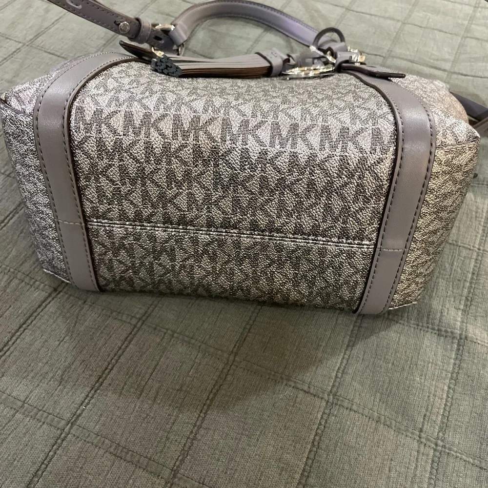 Michael Kors Sullivan handbag - Picture 11 of 15